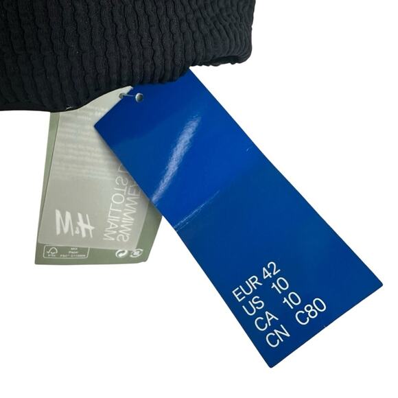 NWT H&M Black Textured Tie Knot Bandeau Bikini Top Size 10 - Picture 4 of 7